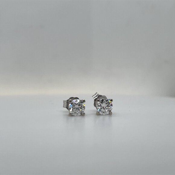 14k White Gold 1.25ct total 5.5mm each Round DEF Pure Light Moissanite Earrings - Picture 8 of 9